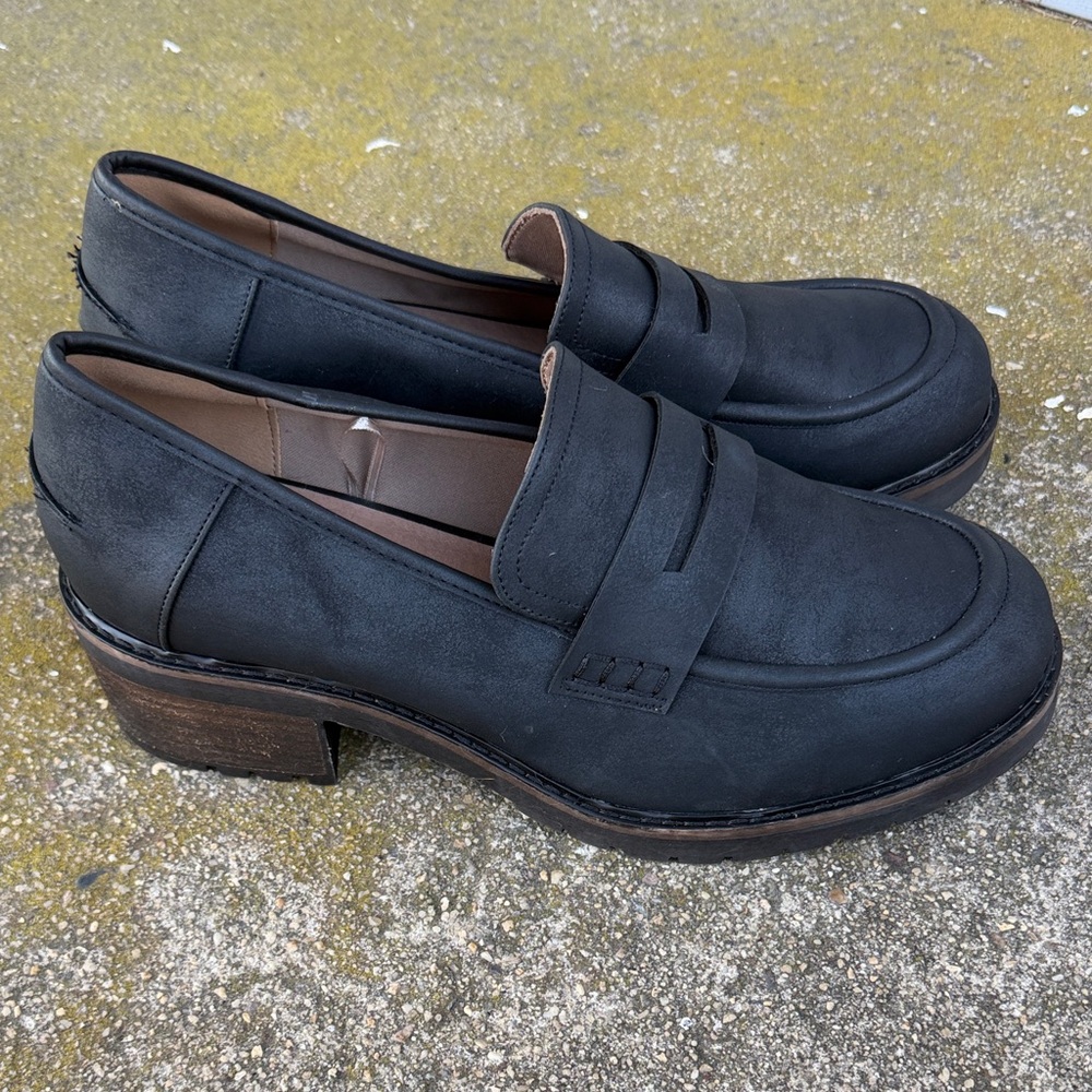 Lane Bryant Burnished Black Loafers (12 W - Wide)